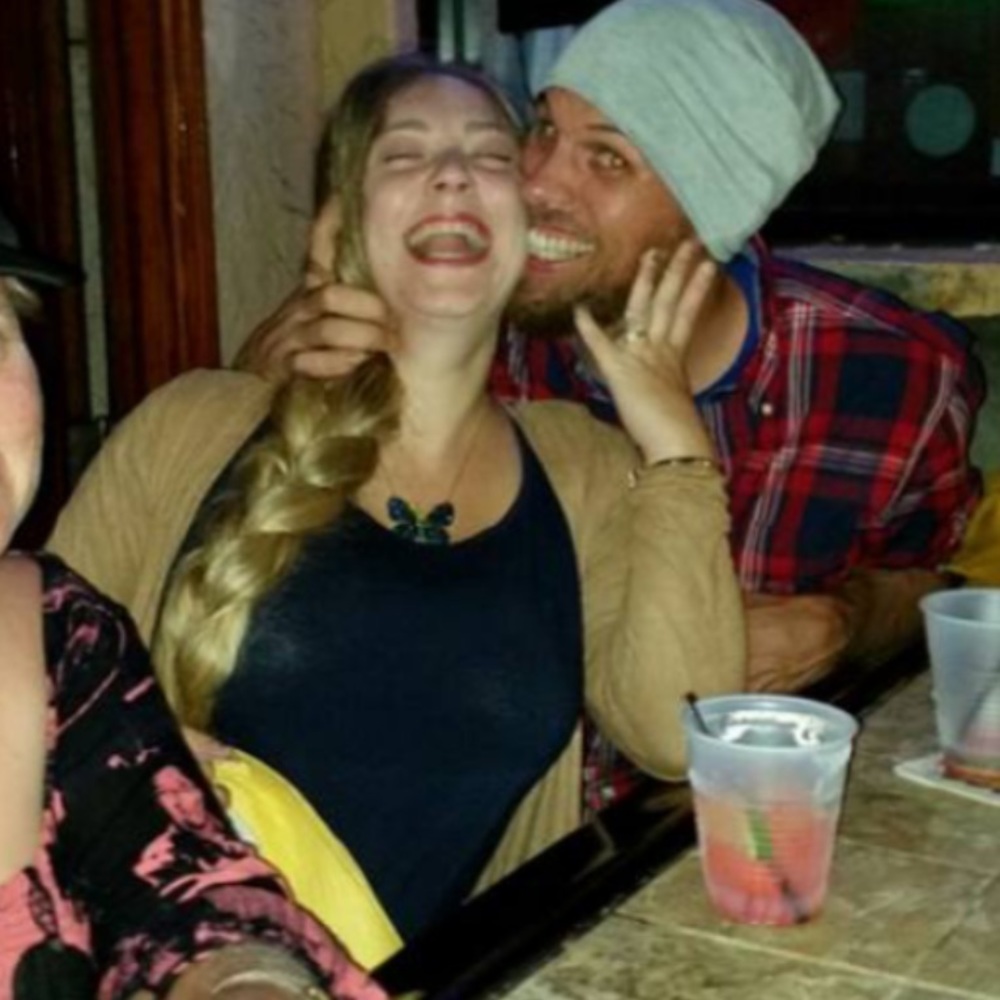 Meet your Posher, Casey